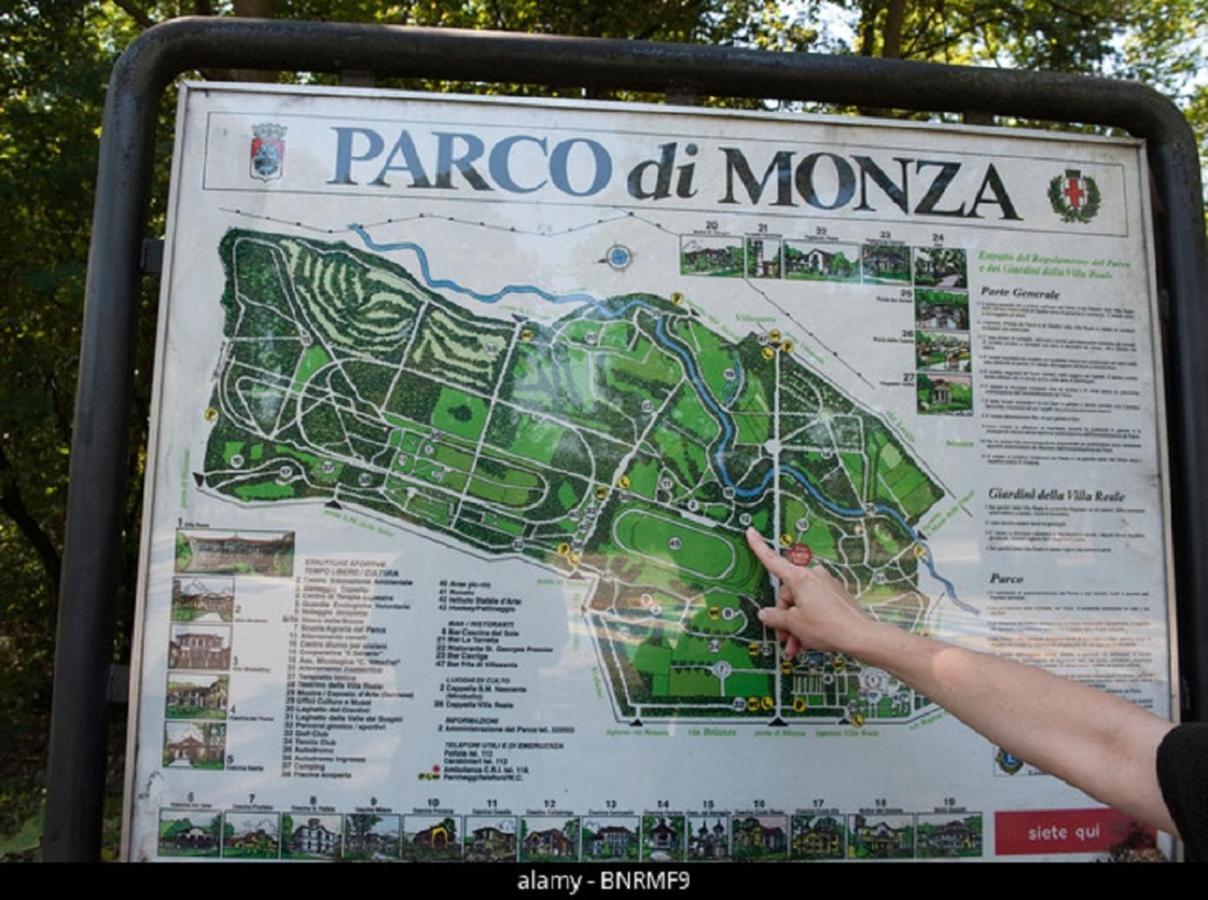 Alice Nel Paese Delle Meraviglie Sulbiate Exterior foto